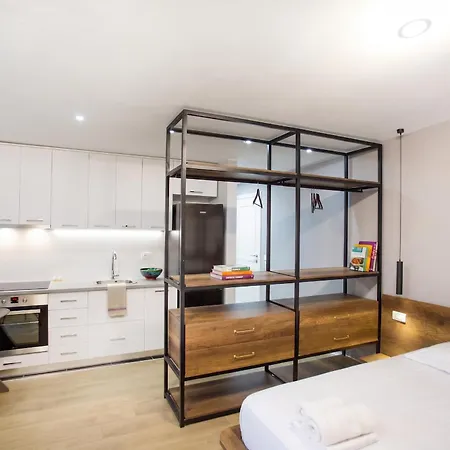 Enjoy 4br & Bbq Terrace At Blloku - Appartement *