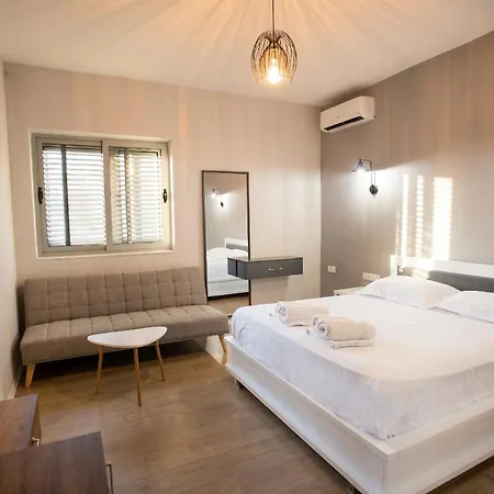 Enjoy 4br & Bbq Terrace At Blloku - * Tirana