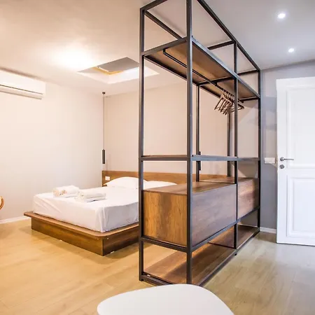 Enjoy 4br & Bbq Terrace At Blloku - Appartement Tirana